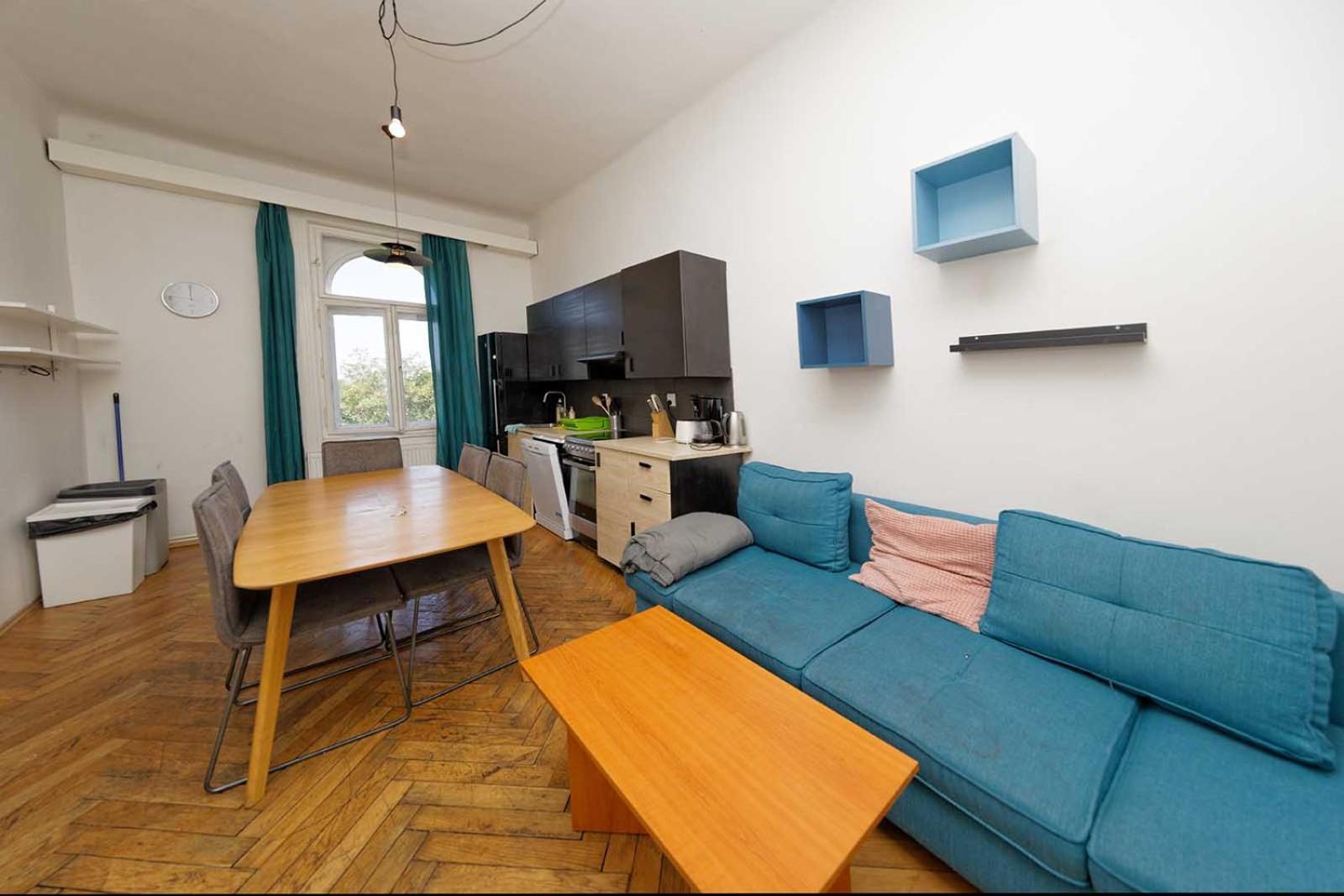 Jiriho Z Podebrad Apartment